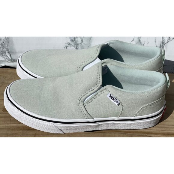 Vans Womens Size 5.5 US Classic Slip-On Sneakers In Light Green - Picture 3 of 8